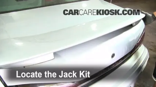 1997 Pontiac Bonneville SE 3.8L V6 Neumáticos y ruedas Cambiar un neumático pinchado